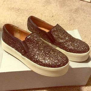 Platform shoes